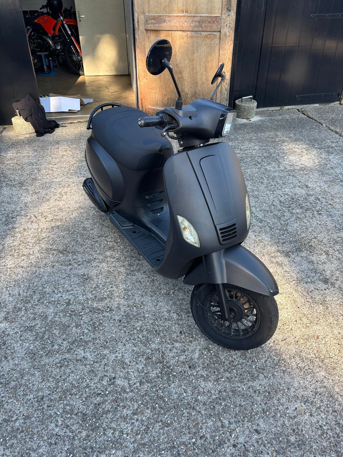 BTC Riva Sport Scooter - Mat Zwart, Ophalen, Zo goed als nieuw, Benzine
