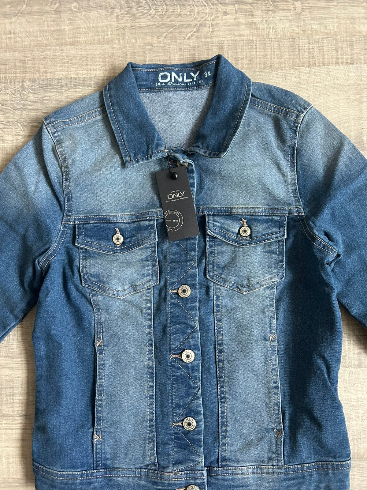 Dames spijkerjas Only maat 34 NIEUW, Ophalen of Verzenden, Nieuw, Blauw, W27 (confectie 34) of kleiner