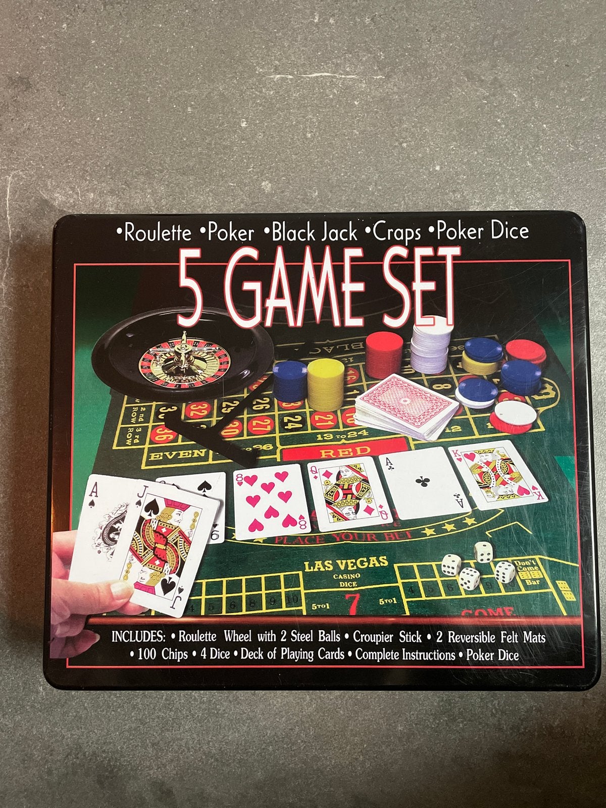 5-in-1 Casino Spelset: Roulette, Poker, Blackjack en meer, Hobby en Vrije tijd, Drie of vier spelers, Ophalen, Gebruikt