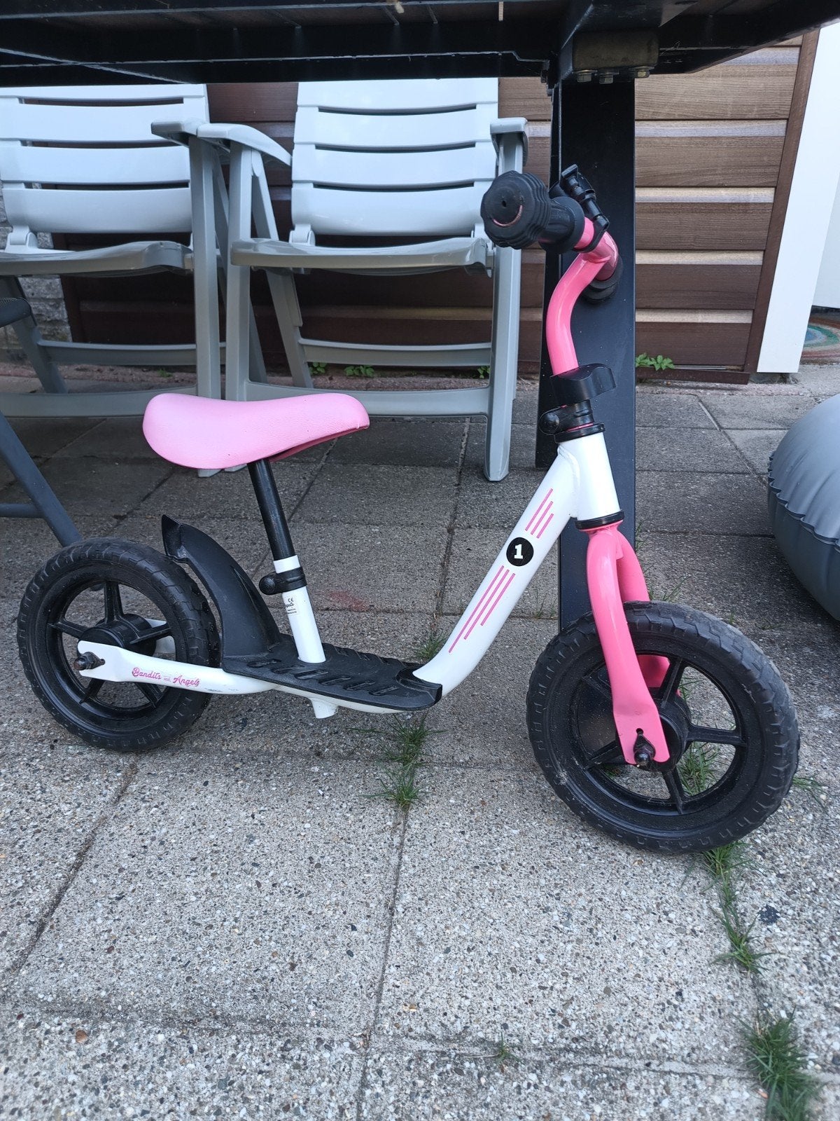 Bandits & Angels loopfiets roze wit, Kinderen en Baby's, Ophalen, Zo goed als nieuw, Loopfiets