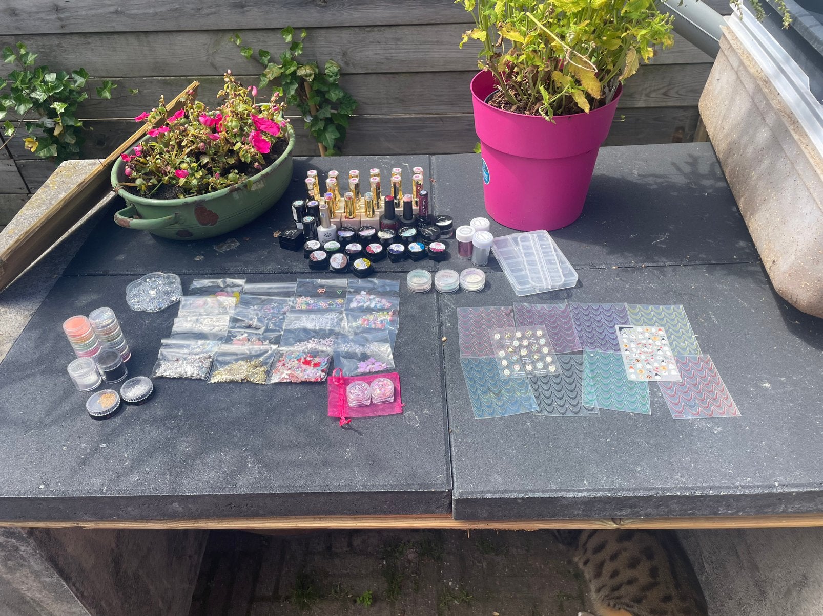 Diverse nagel producten., Overige kleuren, Ophalen of Verzenden, Zo goed als nieuw, Handen en Nagels