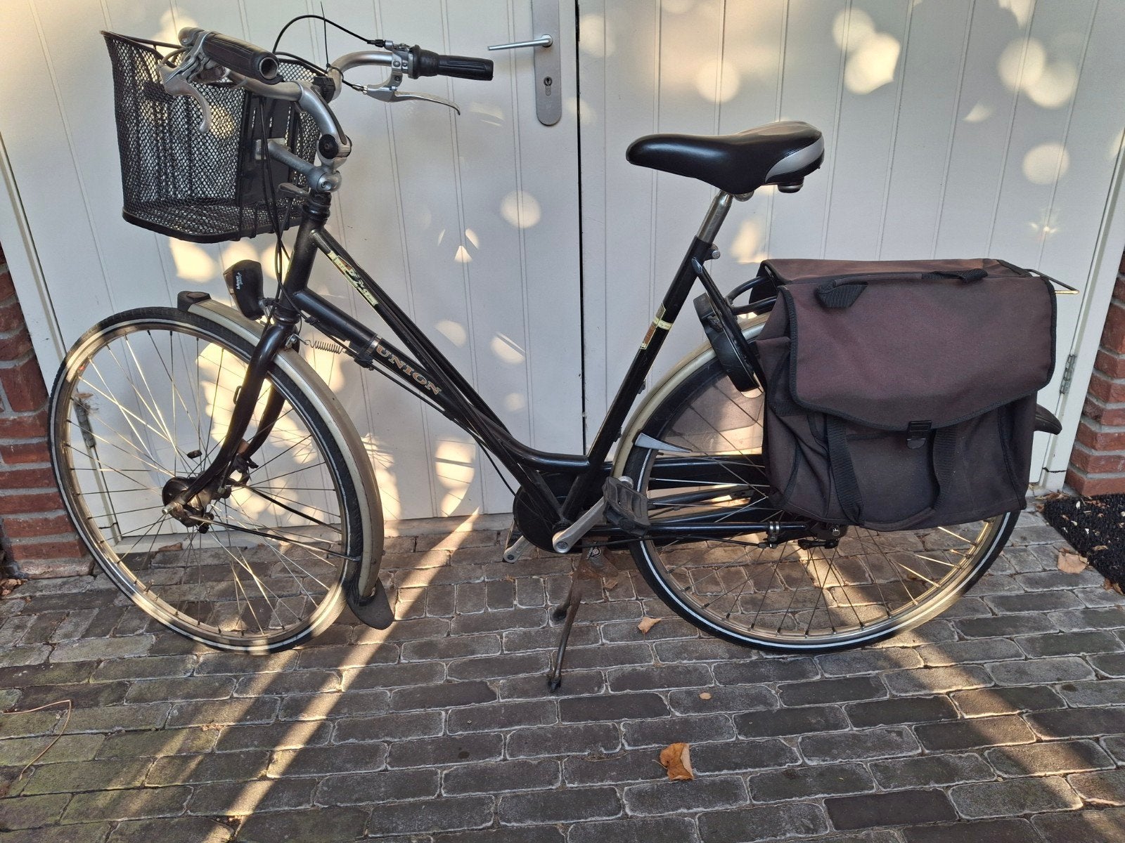 Degelijk Union damesfiets. v, Versnellingen, Trommelrem, Ophalen, Overige merken