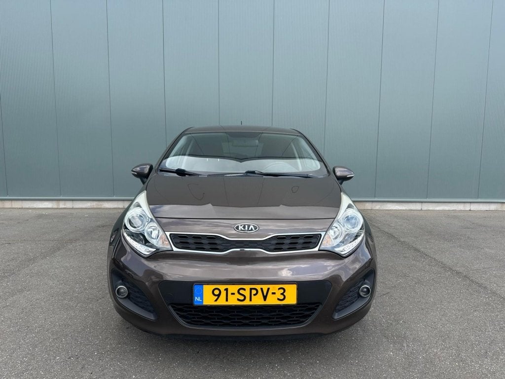 Kia Rio 1.2 CVVT Plus Pack AIRCO | TREKHAAK | ONDERHOUDSBOEK, Auto's, 21 km/l, Euro 5, 40 €/maand, 4 cilinders
