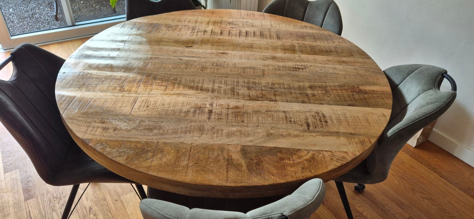 Mangohouten eettafel 140cm, Huis en Inrichting, Ophalen, Rond, Zo goed als nieuw, Vijf personen of meer