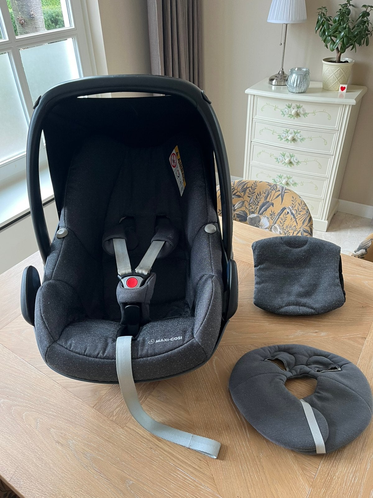 Maxi cosi Pebble met Easy Base, Ophalen, Autogordel of Isofix, Gebruikt, 0 t/m 13 kg