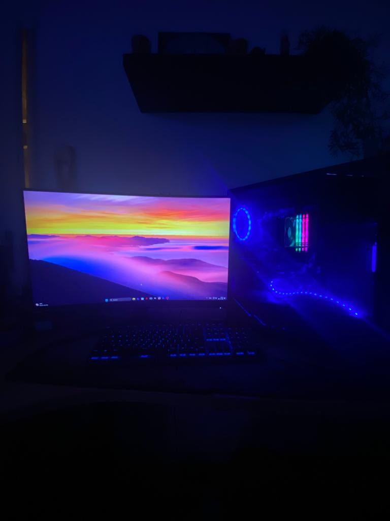 Game pc met beeldscherm en toetsenbord, Computers en Software, Gebruikt, 32 GB, Virtual Reality, HDD
