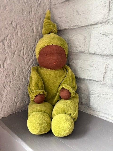 Zonnekind Knuffelpop 12DBR / 30cm / Antroposofische pop, Verzenden, Nieuw, Overige typen