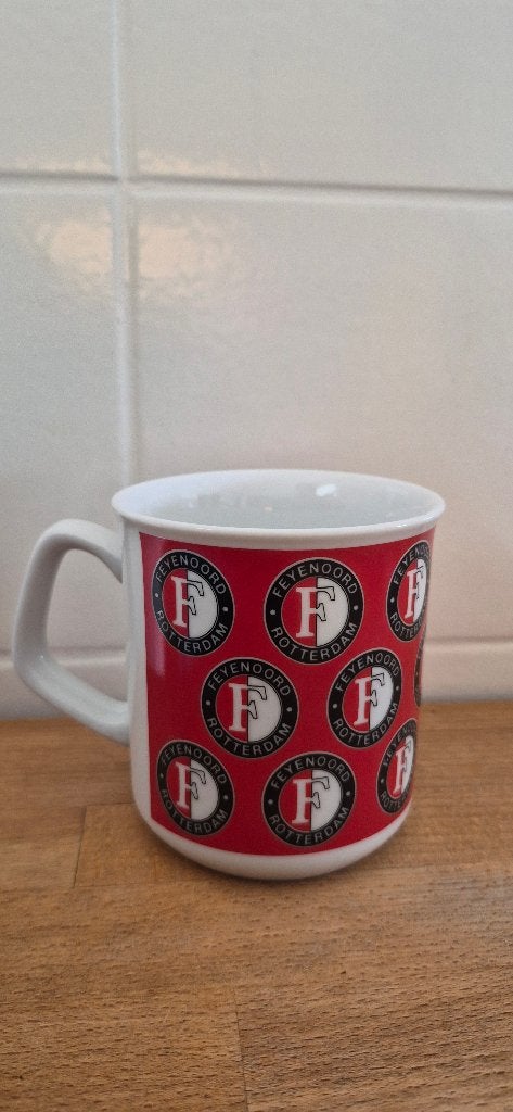 Originele feyenoord mok / beker nieuw, Nieuw, Ophalen of Verzenden, Kom(men), Overige stijlen