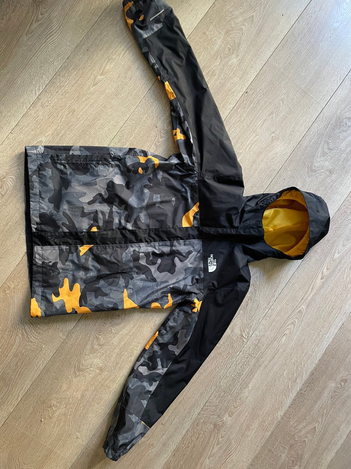 Wind en regenjack jongens - NORTH FACE, Ophalen of Verzenden, Zo goed als nieuw, Regenjas