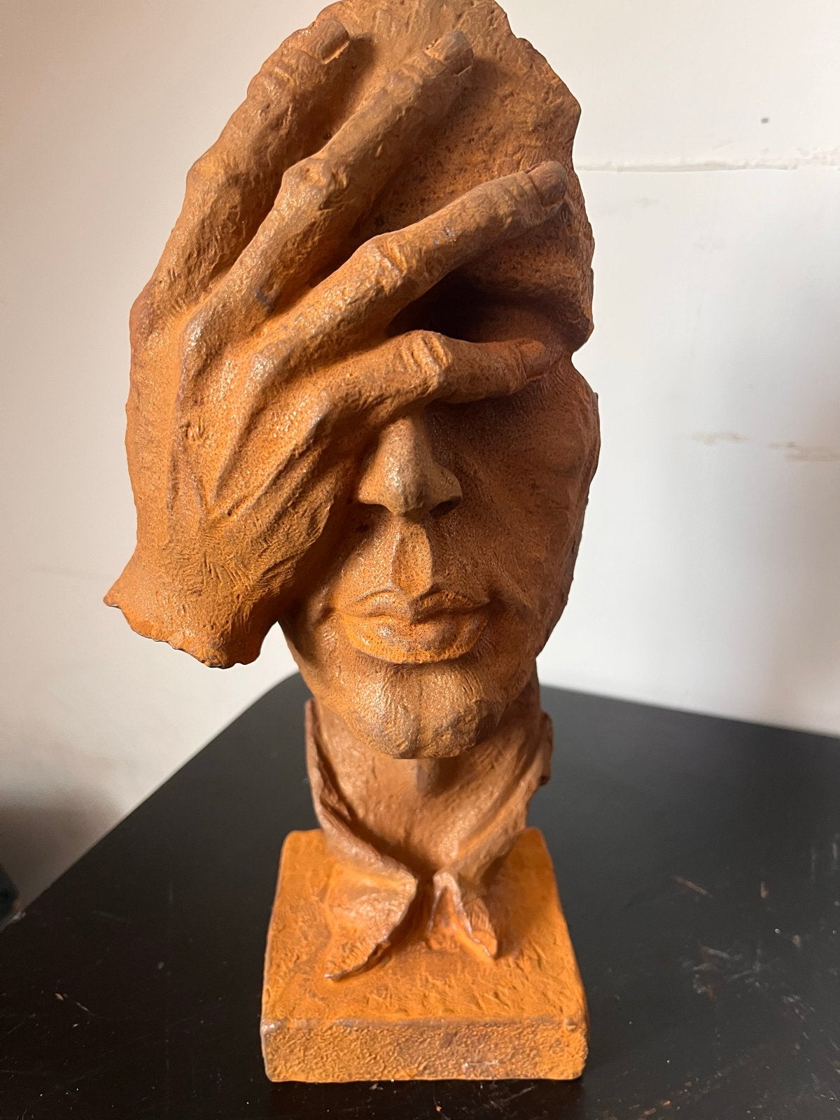 Abstracte Buste met Hand voor Gezicht - 30cm Hoog, Buste, Ophalen of Verzenden, 20 - 50 cm, Overige materialen