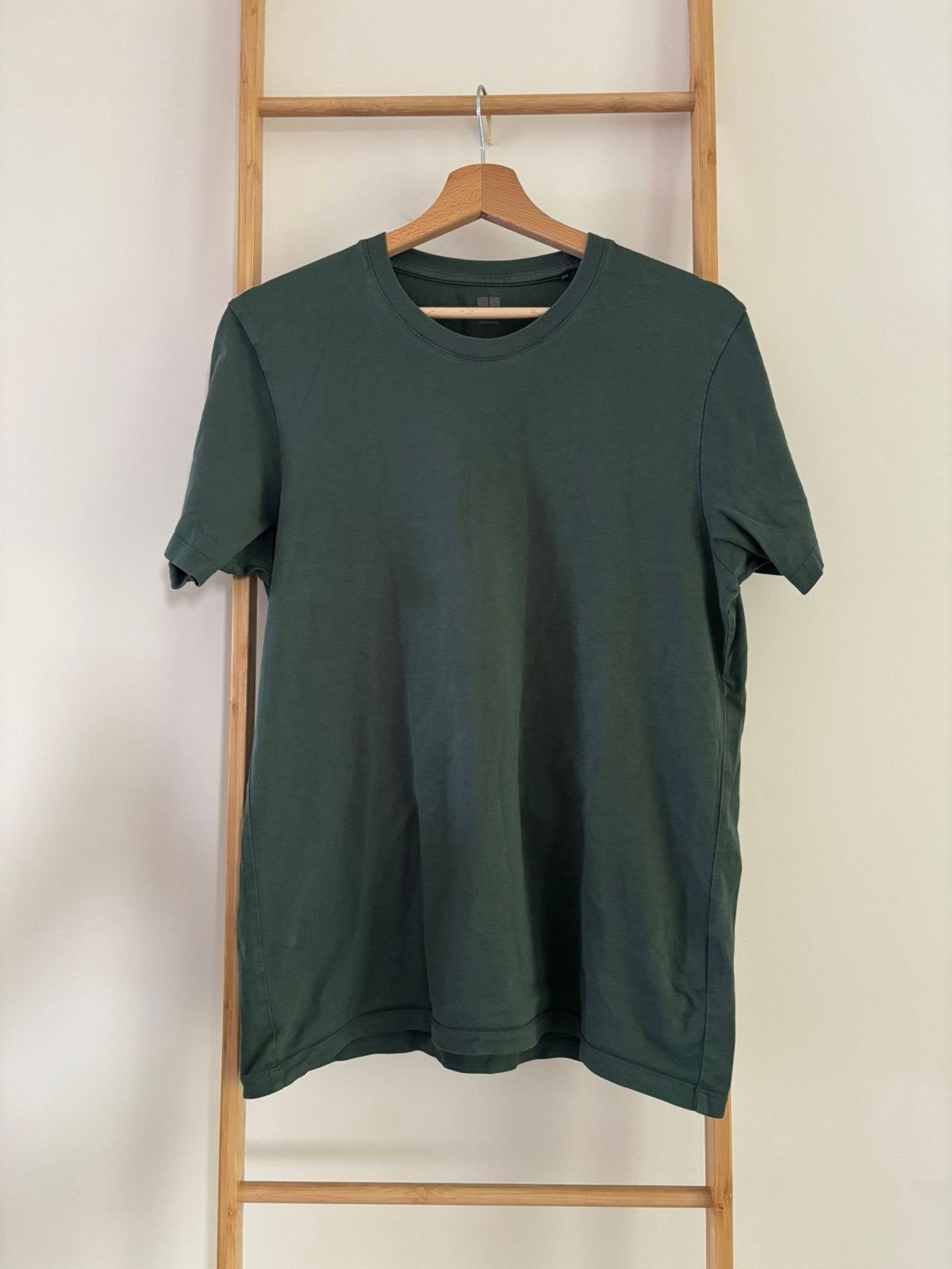 Groen basic heren t-shirt Uniqlo, Kleding | Heren, T-shirts, Ophalen of Verzenden, Gedragen, Maat 46 (S) of kleiner, Groen