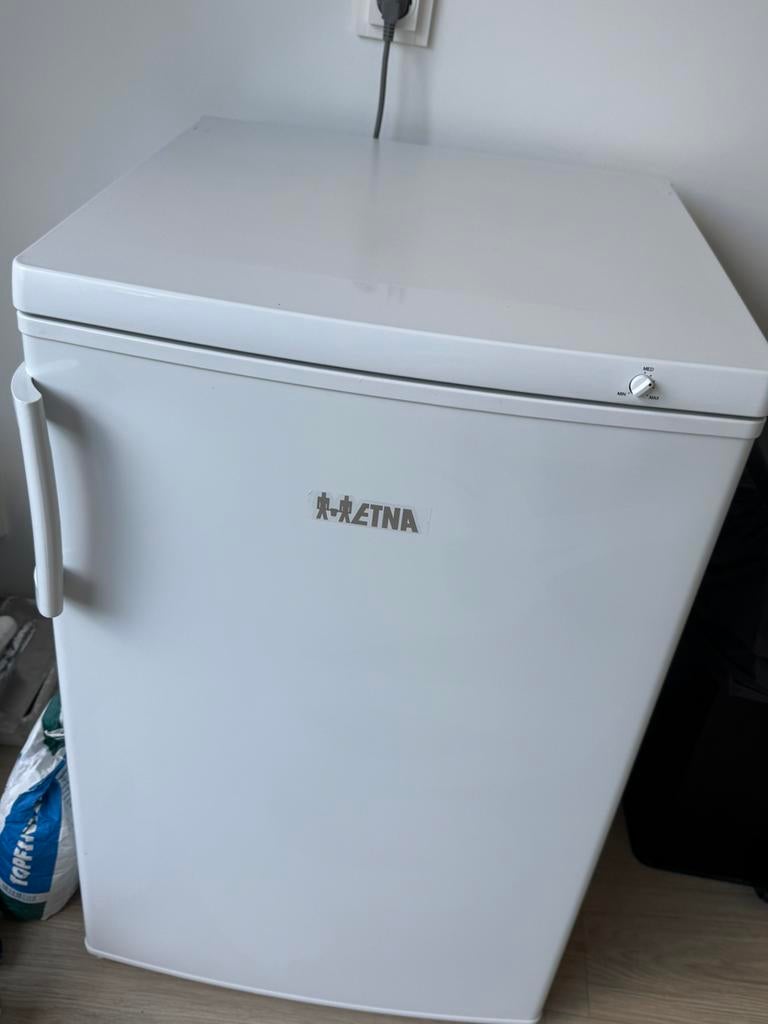 Etna diepvries, Witgoed en Apparatuur, Vriezers en Diepvrieskisten, Ophalen of Verzenden, Zo goed als nieuw, Minder dan 60 cm
