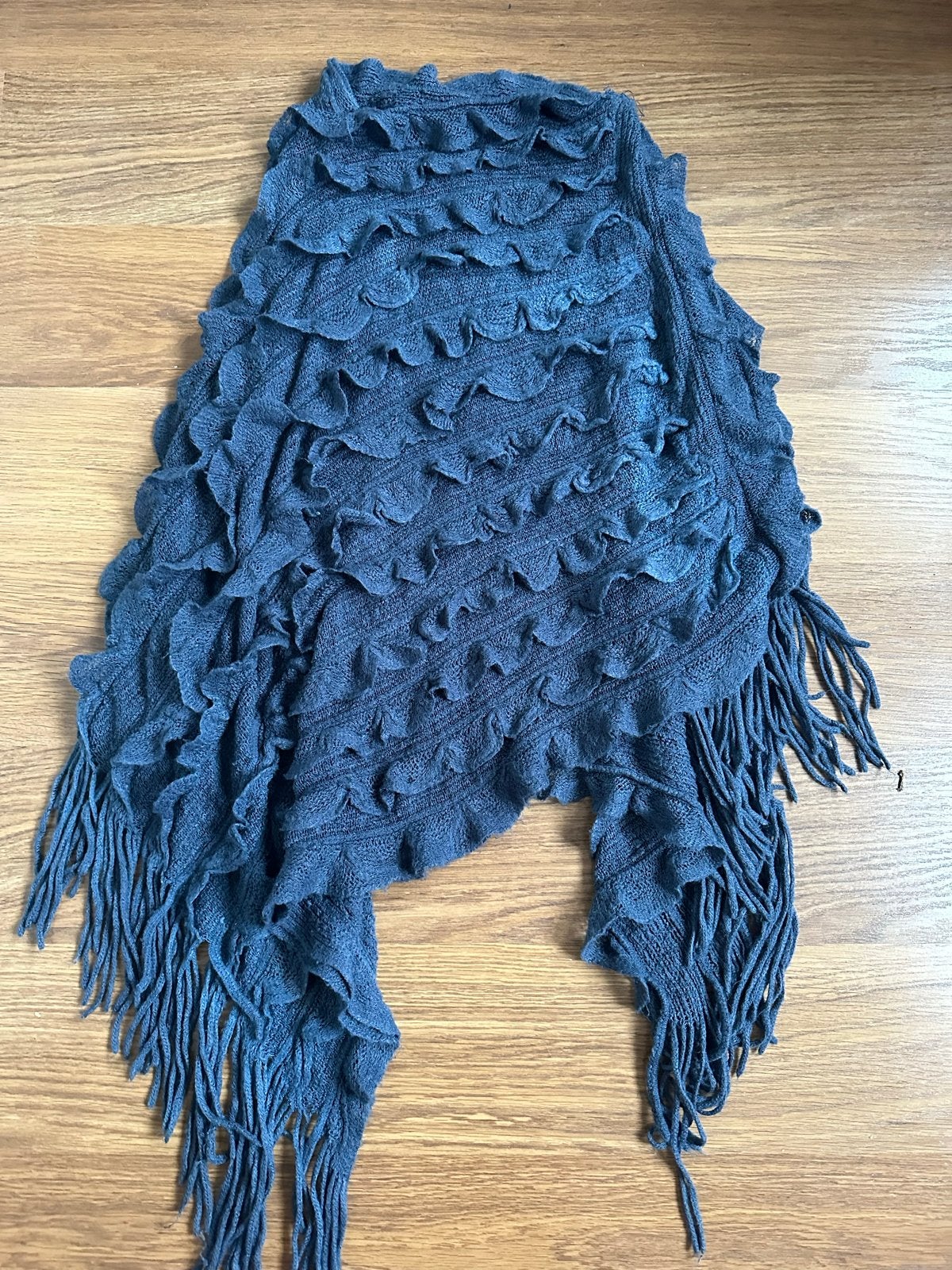 Stijlvolle Poncho met Ruches en Franjes, Ophalen of Verzenden, Gedragen