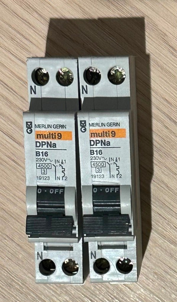 Merlin Gerin Multi9 DPNa B16 automaat - 4 stuks, Ophalen of Verzenden, Overige typen