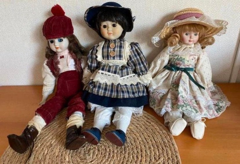 Set van 3 prachtige porseleinen poppen, Verzamelen, Poppen, Ophalen of Verzenden, Zo goed als nieuw, Pop