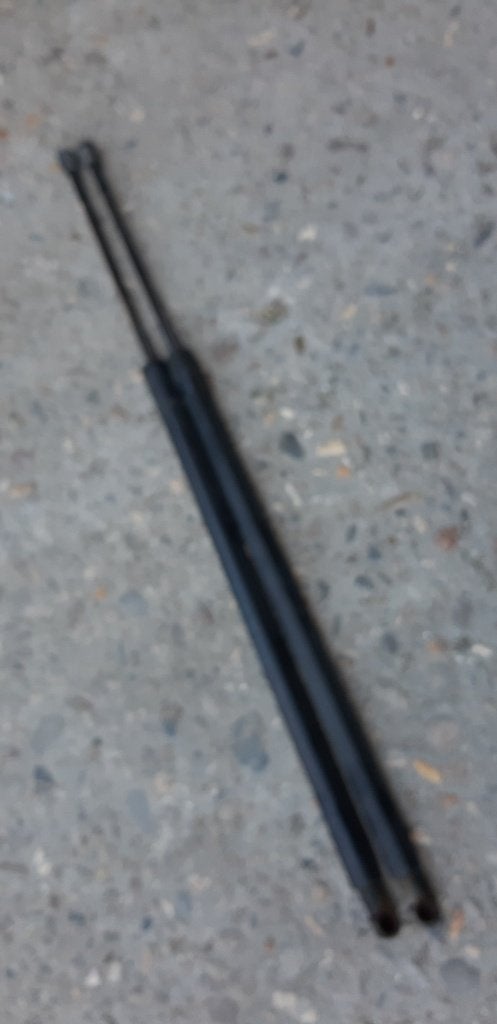 Setje gasveren vd achterklep BMW  E46 Compact, Ophalen of Verzenden