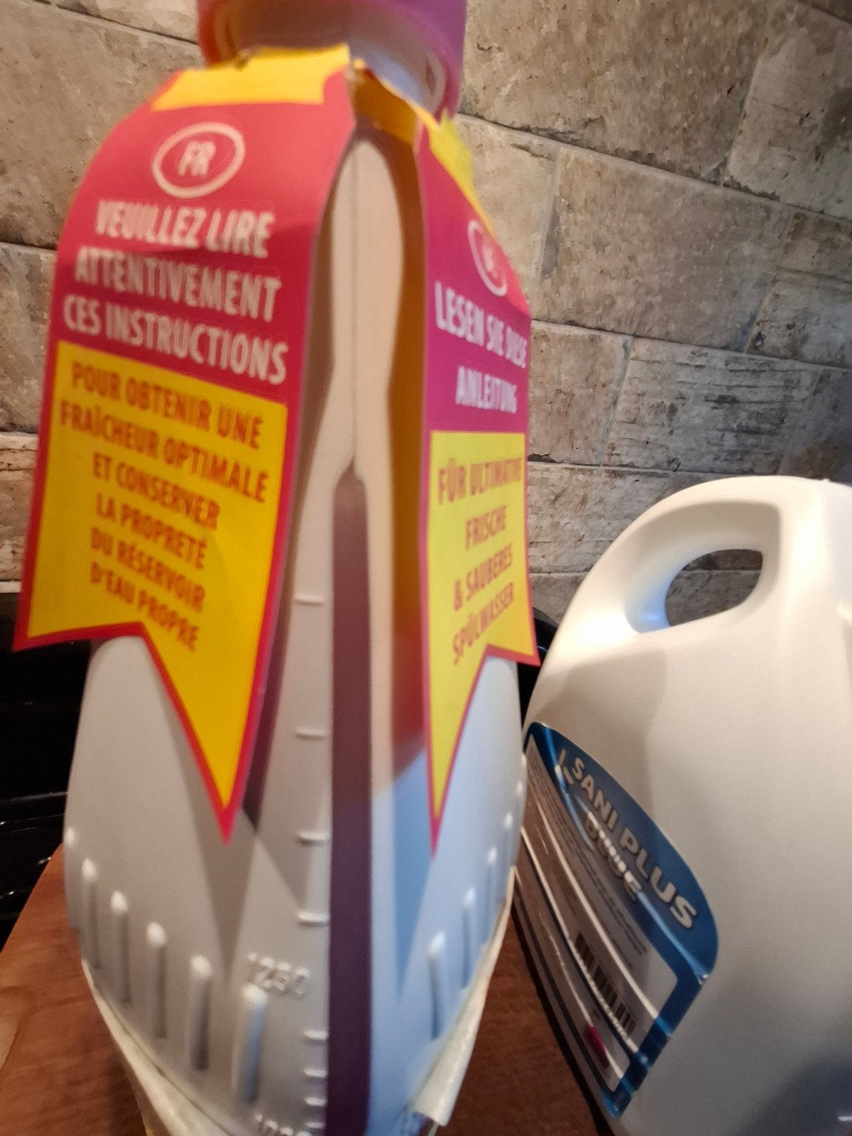 Thetford Aqua Rinse Plus & Sani Plus Blue - Nieuw/Z.G.A.N., Ophalen, Zo goed als nieuw