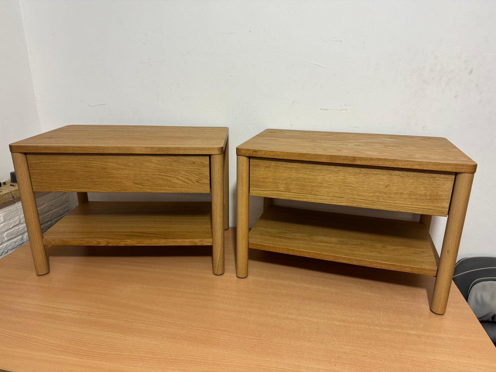 1 x Ikea Tonstad Bijzettafel Eikenfineer met lade, Huis en Inrichting, Minder dan 55 cm, Zo goed als nieuw, Rechthoekig, Ophalen