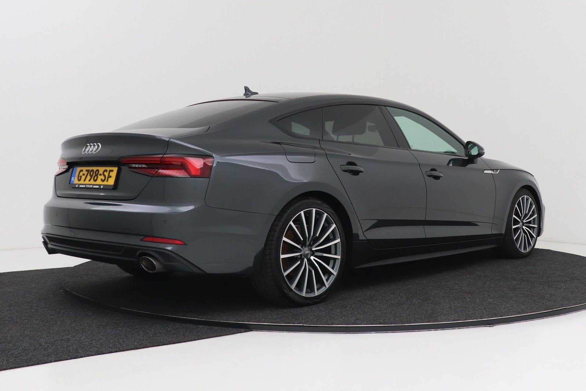 Audi A5 Sportback 40 TFSI Sport 3X S-line black edition | Or, Auto's, Automatische klimaatregeling, Gebruikt, 1984 cc, Leder en Stof