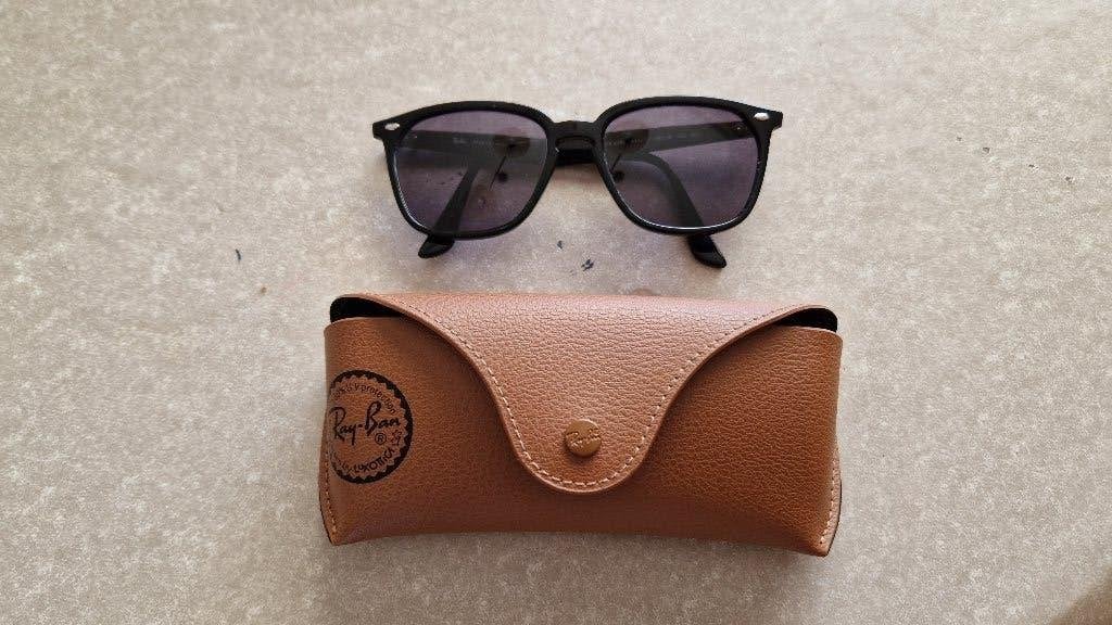 rayban zonnebril, Zonnebril, Zwart, Ophalen of Verzenden, Zo goed als nieuw