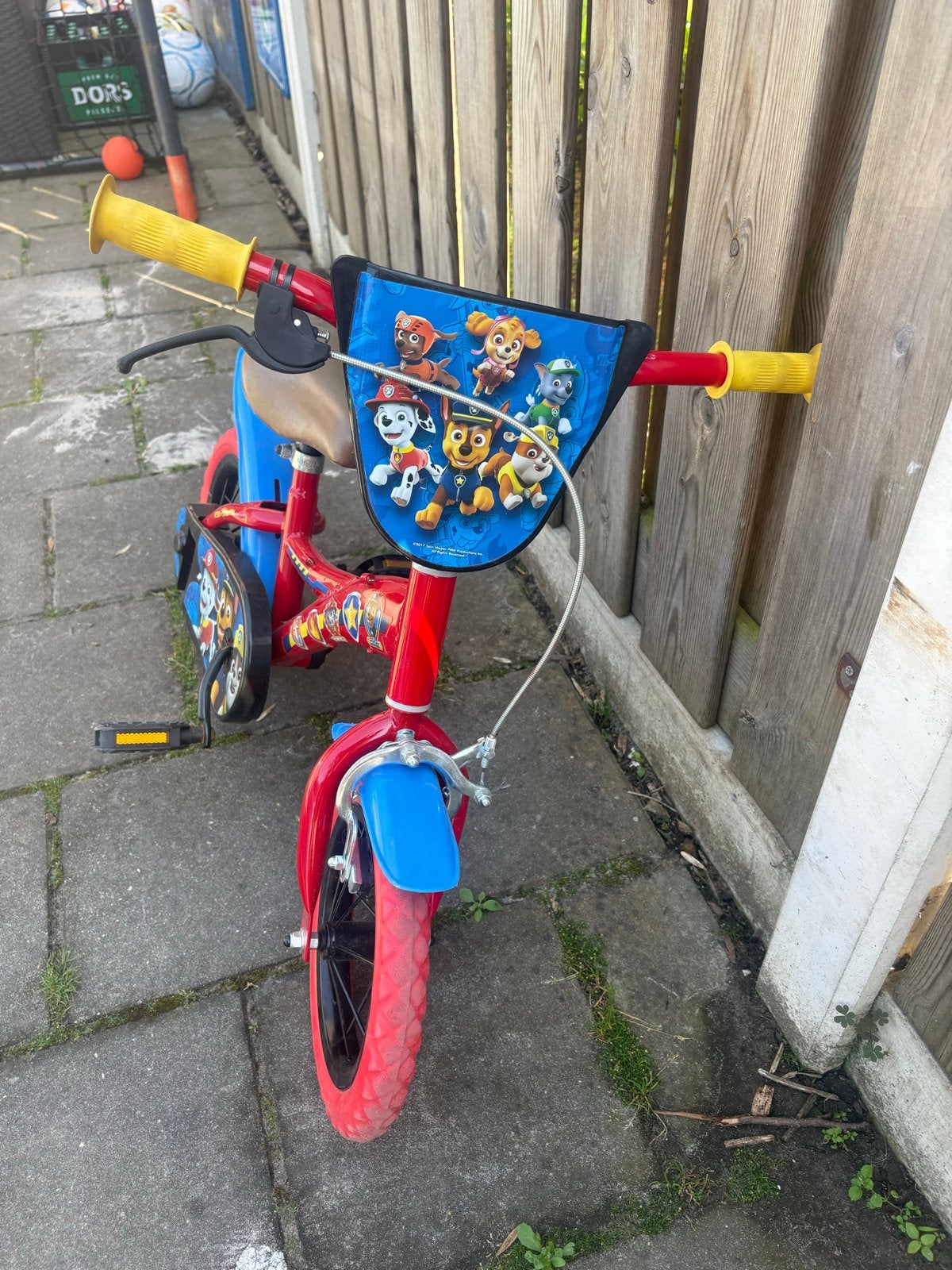 Paw Patrol Kinderfiets Rood - 12 inch, Ophalen, Zijwieltjes, Gebruikt, Velgrem