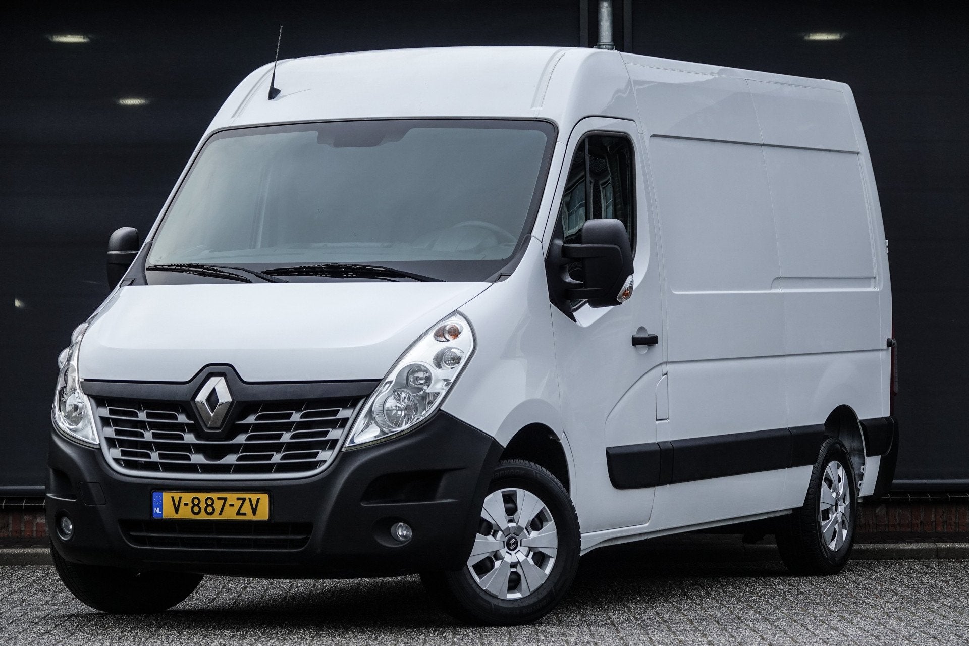 Renault Master T35 | L2H2 | 2.3dCi 130Pk | Stoel-Bank | Acht, Stof, Gebruikt, 4 cilinders, Renault