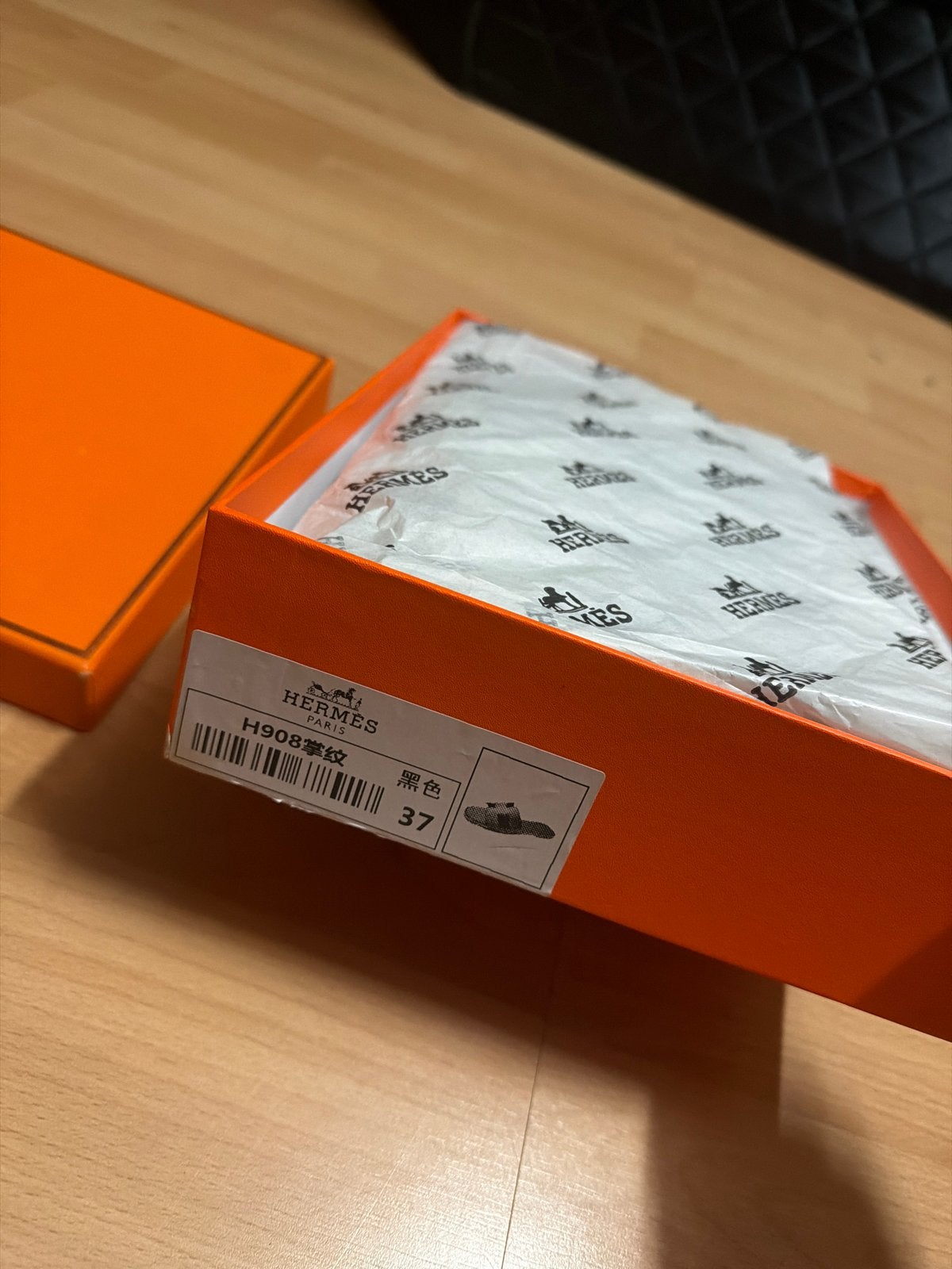 Hermès Oran Sandalen Zwart Maat 37 Nieuw in Doos, Ophalen of Verzenden, Nieuw, Zwart, Sandalen of Muiltjes
