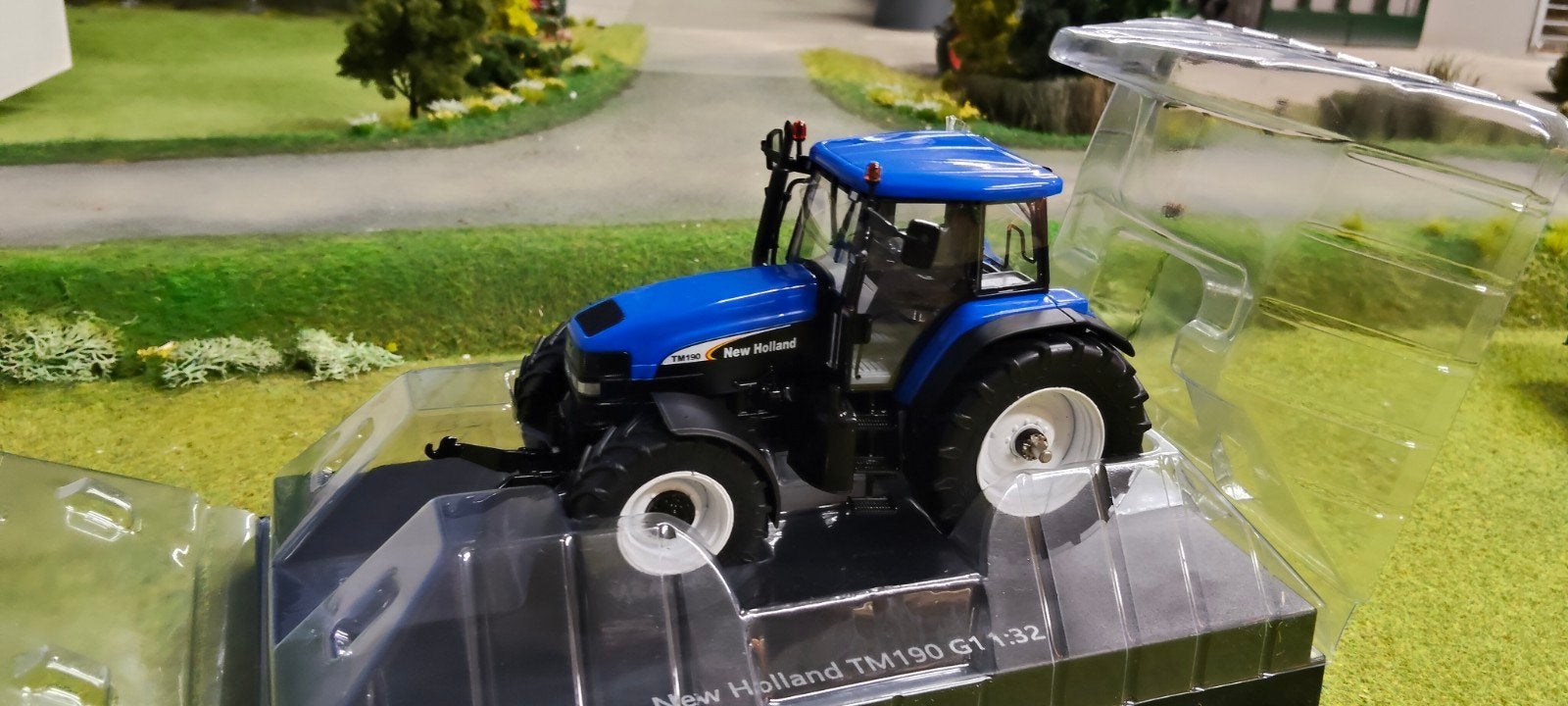 New Holland TM 190 Ros, Hobby en Vrije tijd, Overige merken, Ros, Tractor of Landbouw, Nieuw