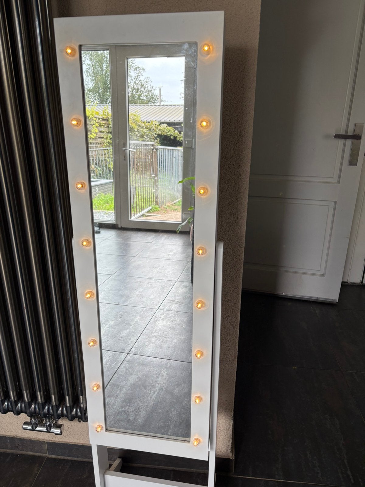 Sieraden kast met lampjes en spiegel, Ophalen, Minder dan 50 cm, 100 tot 150 cm, Zo goed als nieuw