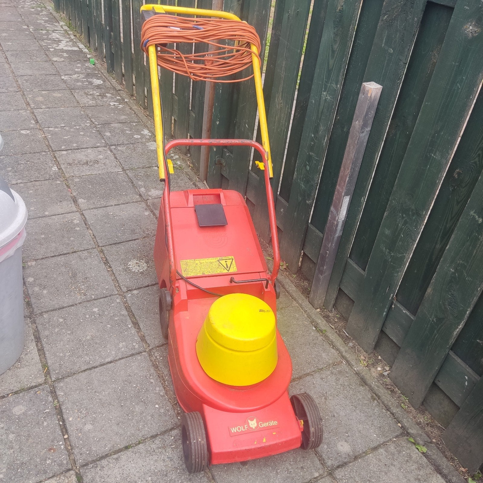 Gratis elektrische grasmaaier, Ophalen, Gebruikt