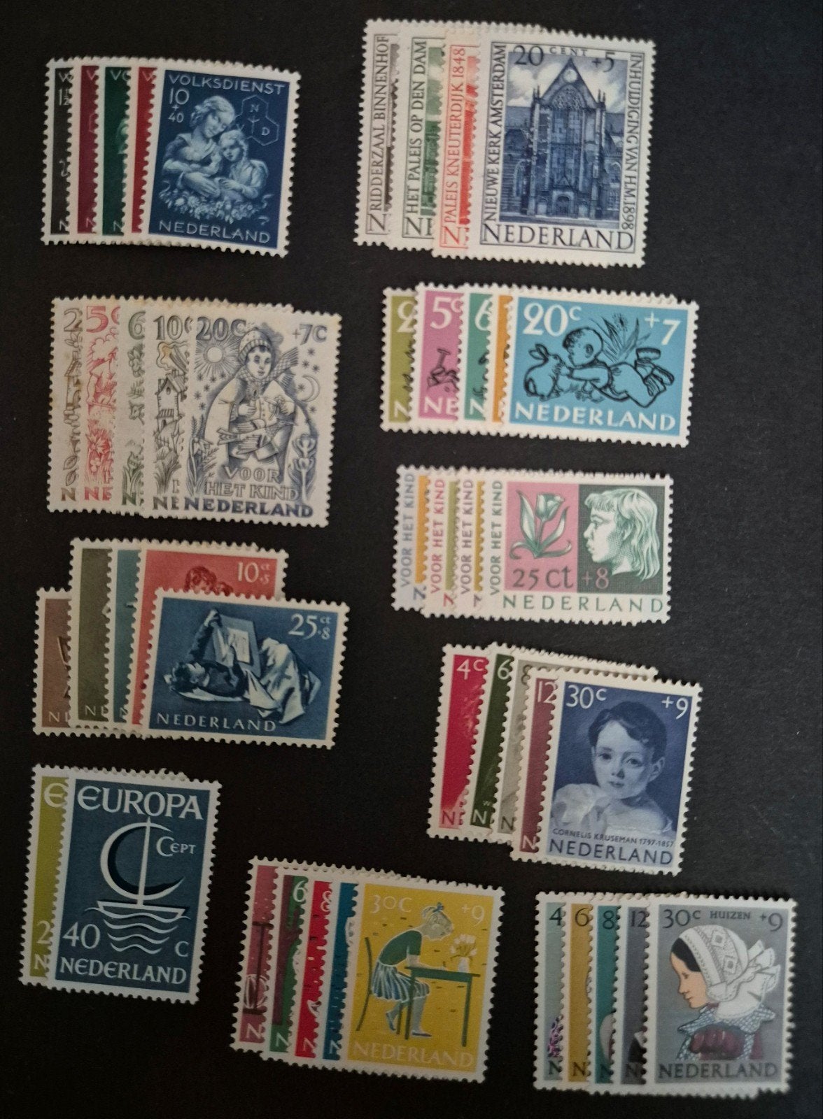 NVPH ( kaveltje 40 x ) postzegels Nederland., Ophalen of Verzenden, Na 1940, Postfris