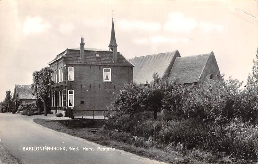 Babylonienbroek Ned. Herv. Pastorie, Ophalen of Verzenden, 1960 tot 1980, Gelopen, Noord-Brabant