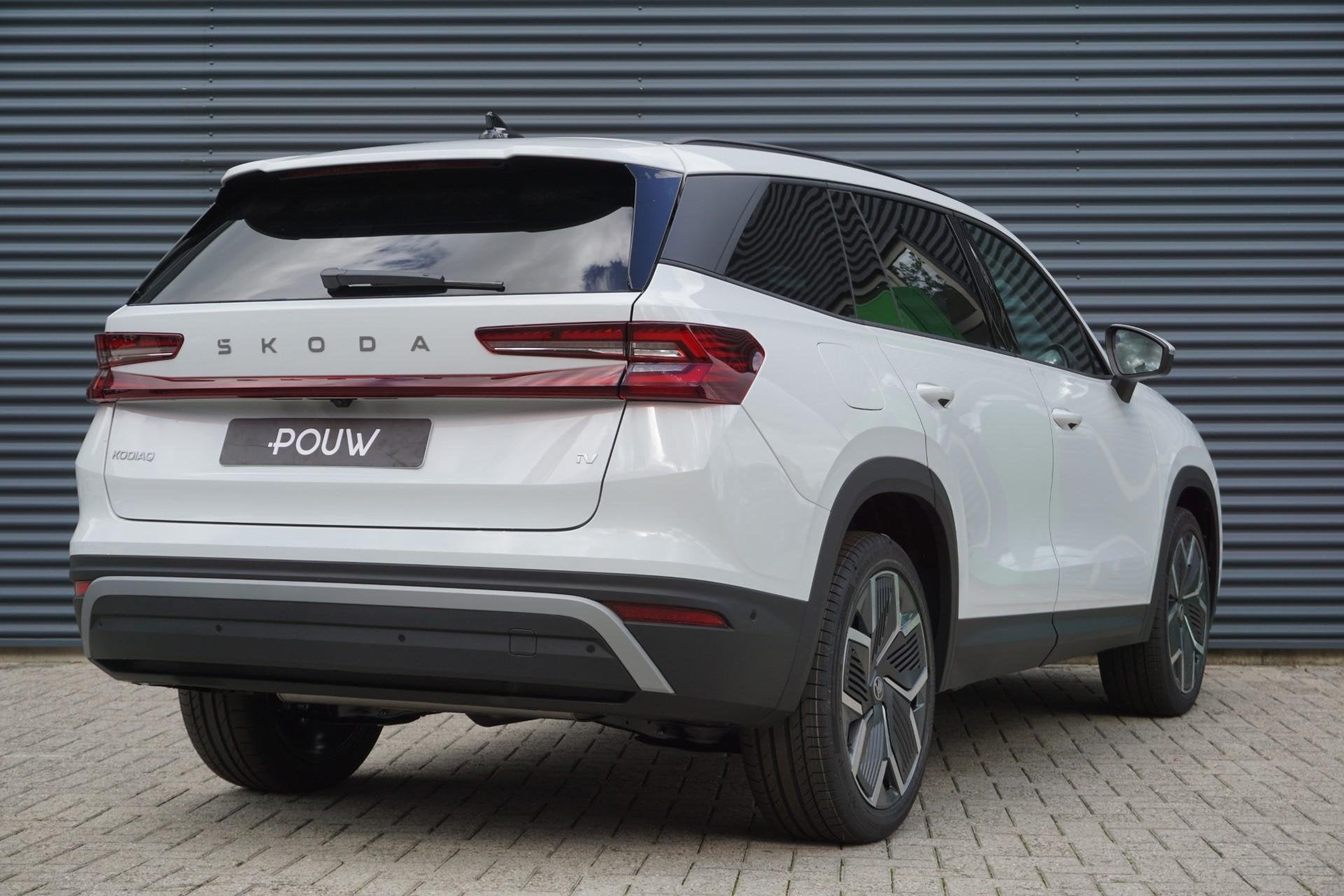 Skoda Kodiaq 1.5 TSI 204pk PHEV Business Edition | Panoramad, Auto's, 12 maanden, Euro 6, 4 cilinders, Alcantara