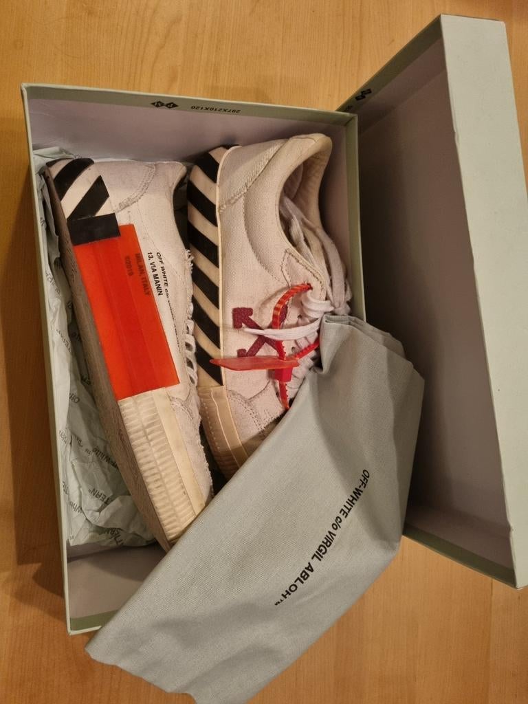 Off-White Vulcanized Sneakers Maat 41, Kleding | Heren, Schoenen, Off-White, Wit, Ophalen of Verzenden, Sneakers of Gympen