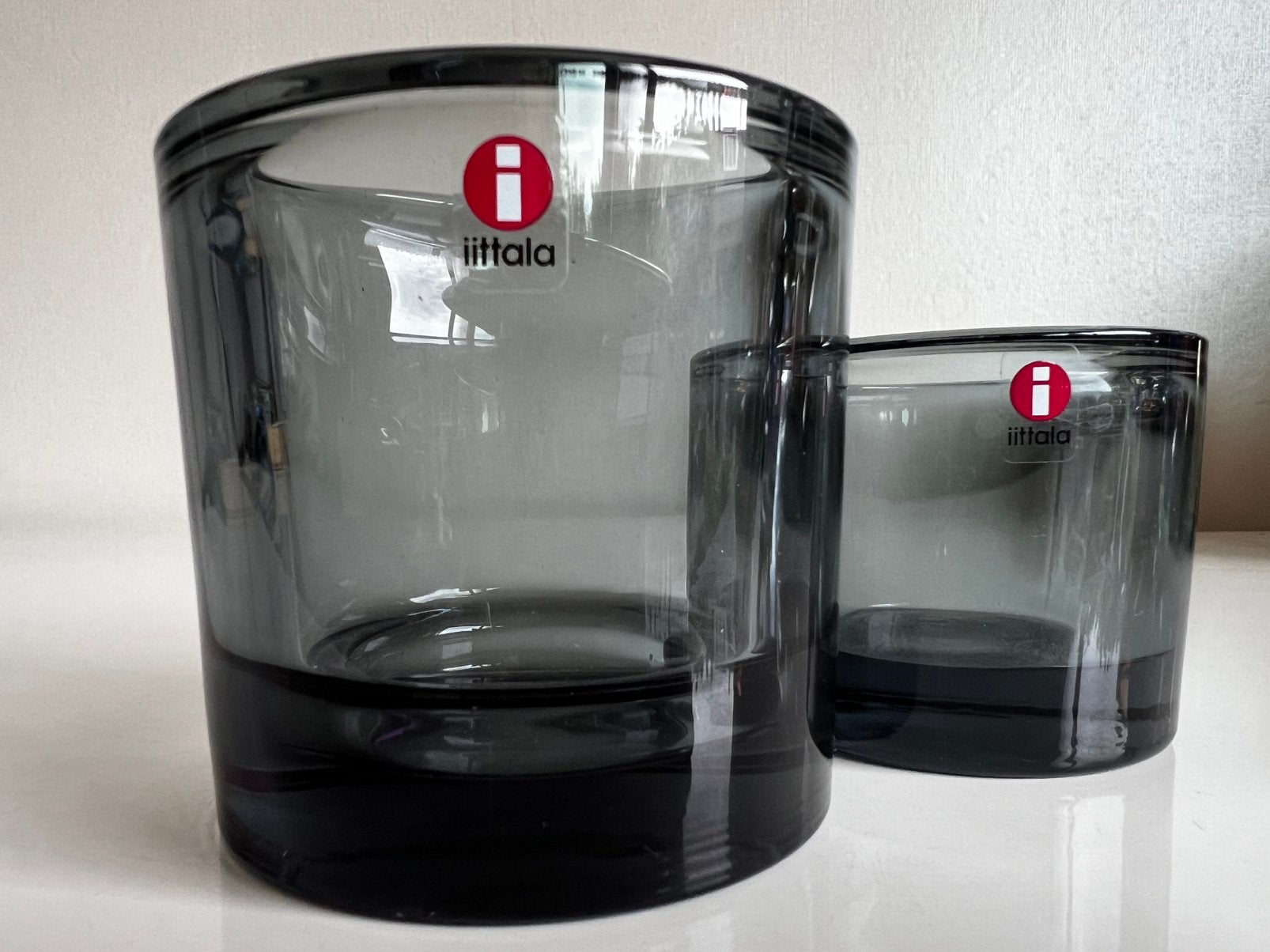 Iittala Kivi Glas Kandelaar Grey  Grijs  80 mm, Waxinelichthouder, Ophalen of Verzenden, Grijs, Iittala