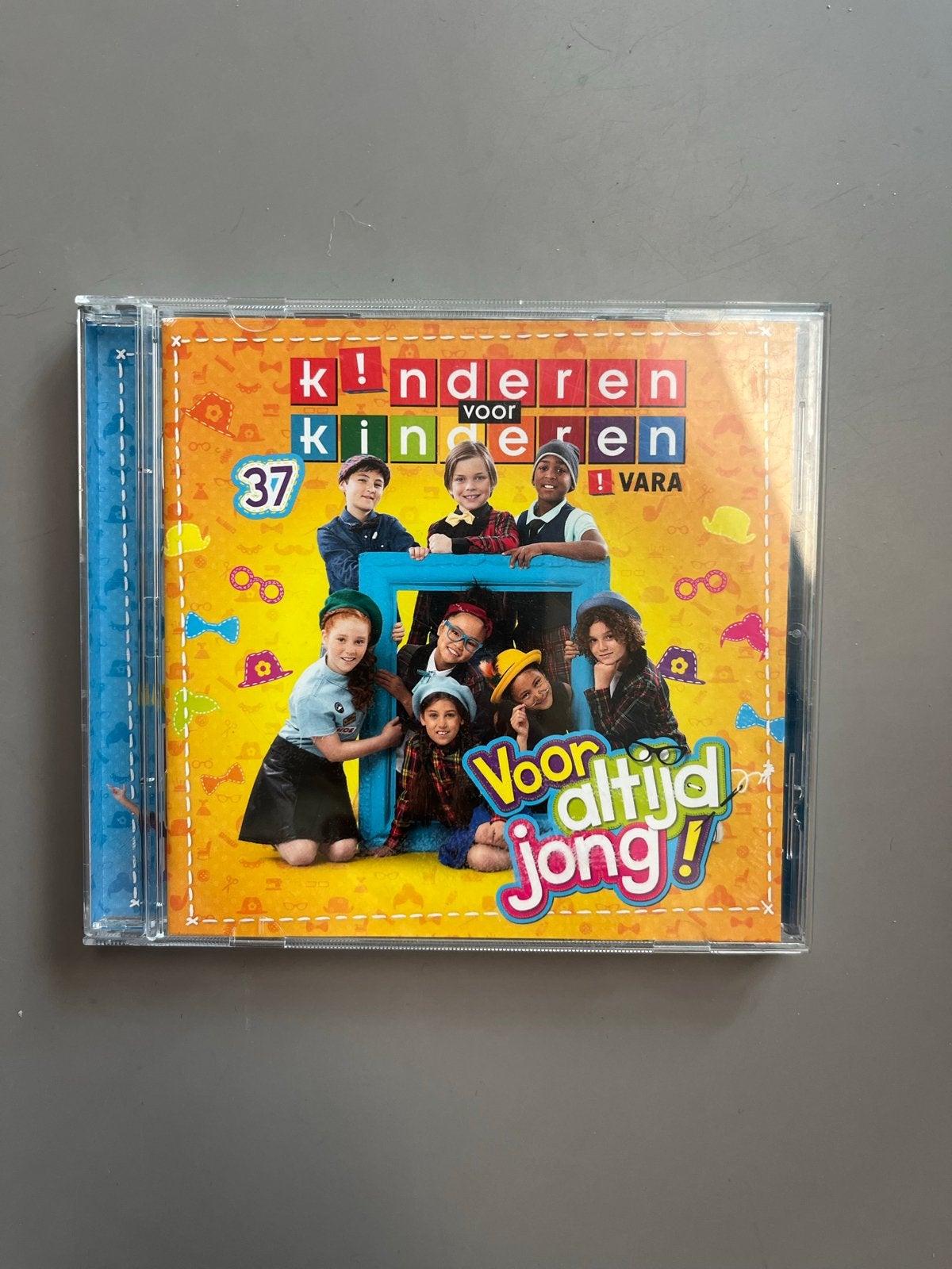 Kinderen voor Kinderen 37 - Voor altijd jong! CD, Cd's en Dvd's, Cd's | Kinderen en Jeugd, Ophalen, Inclusief boekje, Muziek, Album