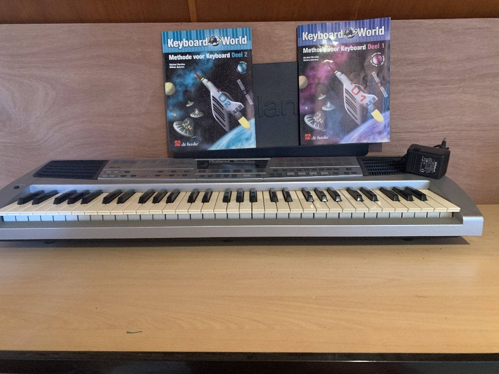roland EM-15 keybord, Ophalen, Gebruikt, 61 toetsen, Roland