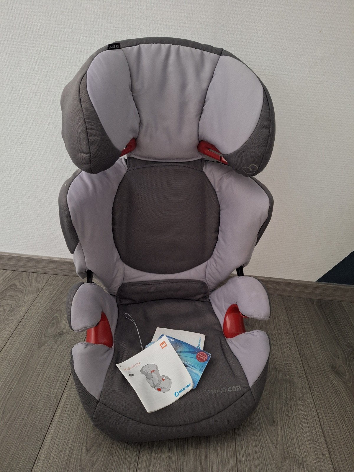 autostoel maxicosi 3 t/m 12 jaar, Ophalen, 15 t/m 36 kg, Zo goed als nieuw, Afneembare rugleuning