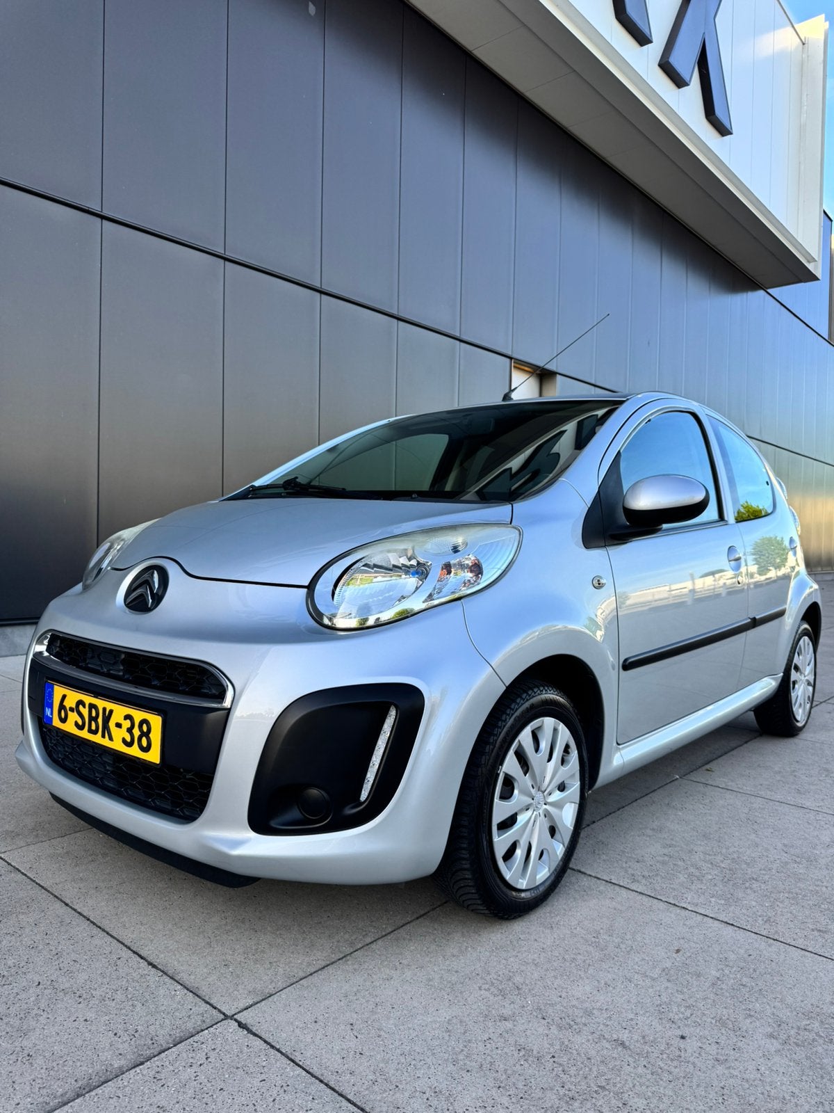 Citroën C1 1.0i 68PK 5D 2013  origineel NL *nieuwstaat*, Voorwielaandrijving, Stof, 4 stoelen, C1