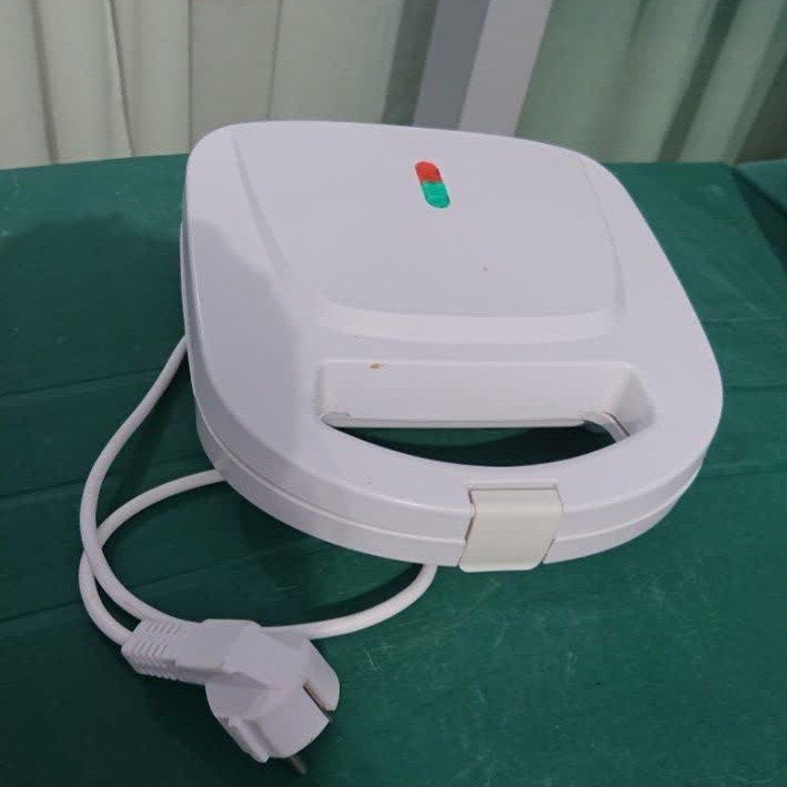 Home Essentials Tosti-ijzer / Sandwichmaker, Ophalen of Verzenden, Gebruikt