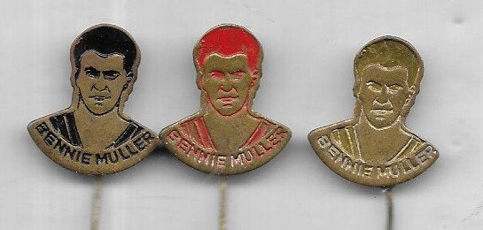 3 X BENNIE MULLER SPORT GERELATEERDE SPELDEN, Verzamelen, Ophalen of Verzenden, Gebruikt, Sport, Speldje of Pin