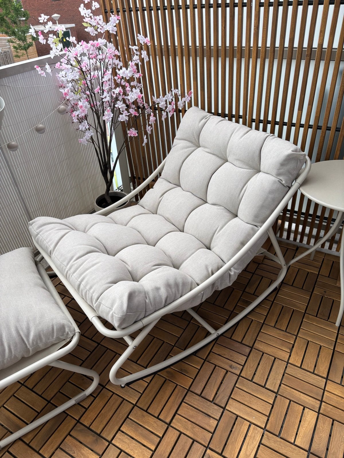 Lichtbeige lounge tuinstoel met voetenbank - Intratuin, Tuin en Terras, Overige materialen, Zo goed als nieuw, Loungeset, Stoel