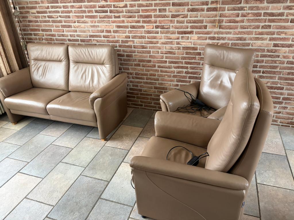 Ook los te koop Prominent bank 2x sta op stoel, Huis en Inrichting, Ophalen, 75 tot 100 cm, Leer, Minder dan 150 cm