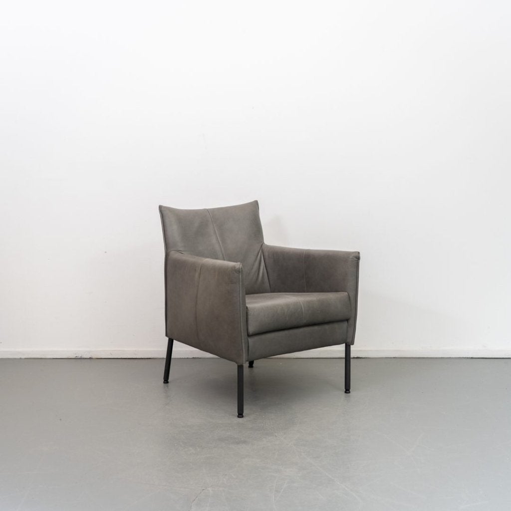 Bert Plantagie Dalia Fauteuil Grijs Leer - Zwart, Niet ingevuld, Minder dan 75 cm, Niet ingevuld, Zo goed als nieuw