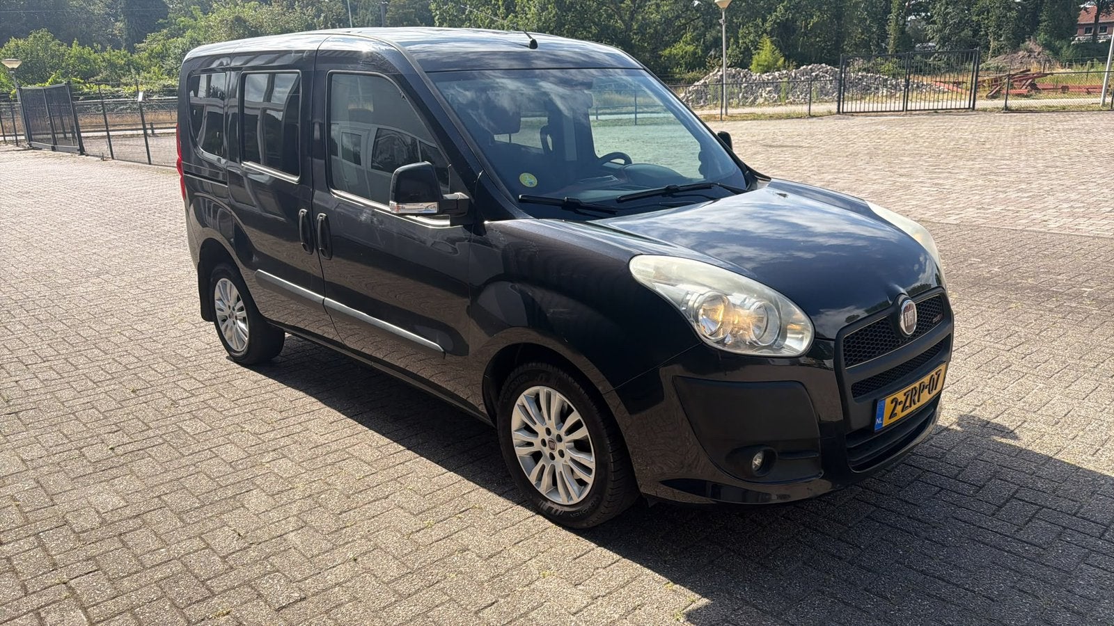 Fiat Doblo 1.3 Multijet AUT 2011 Zwart 7-Personen airco maxi, Auto's, Fiat, Euro 5, Stof, 7 stoelen, Zwart