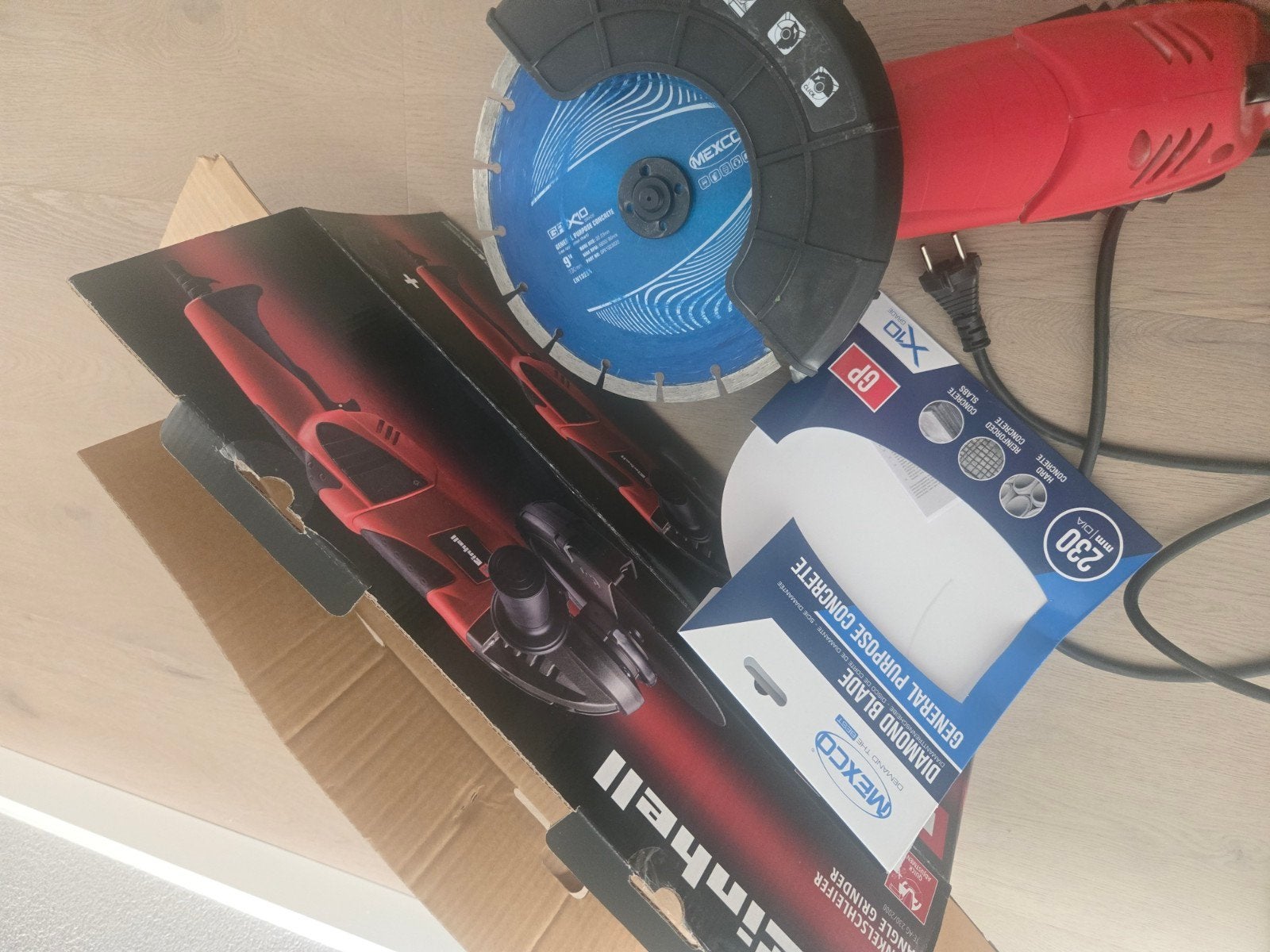 Einhell TE-AG 230/2000 Haakse Slijper met Diamantschijf, Ophalen of Verzenden, Zo goed als nieuw, 1000 watt of meer, Haakse handslijpmachine