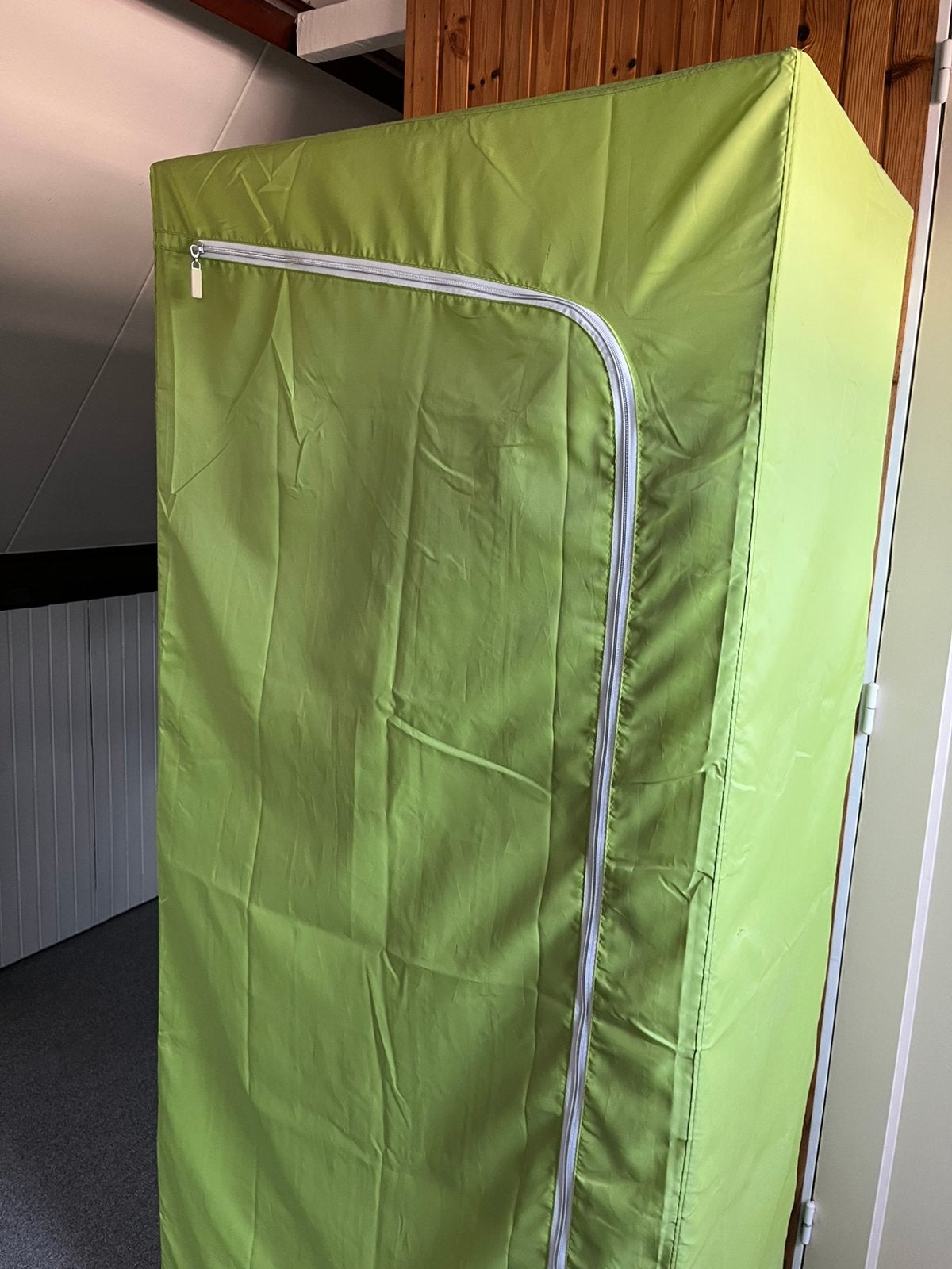 Mottenkast ( kleding)van duurzaam polyester, Huis en Inrichting, Kasten | Kledingkasten, Ophalen, 50 tot 100 cm, Zo goed als nieuw