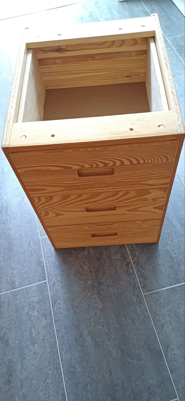IVAR ladenkastje (3 laden) - Gelakt en in uitstekende staat, Huis en Inrichting, Ophalen, Minder dan 50 cm, Zo goed als nieuw