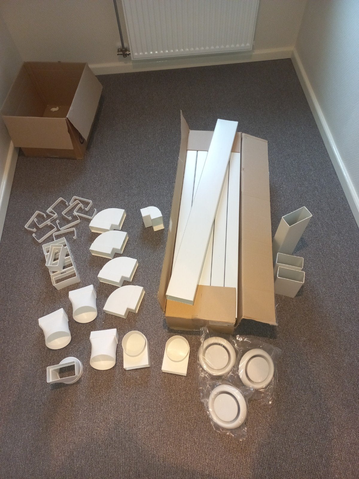 11 Kunststof nieuwe Ventilatie Kokers (110x54) met Toebehore, Ophalen