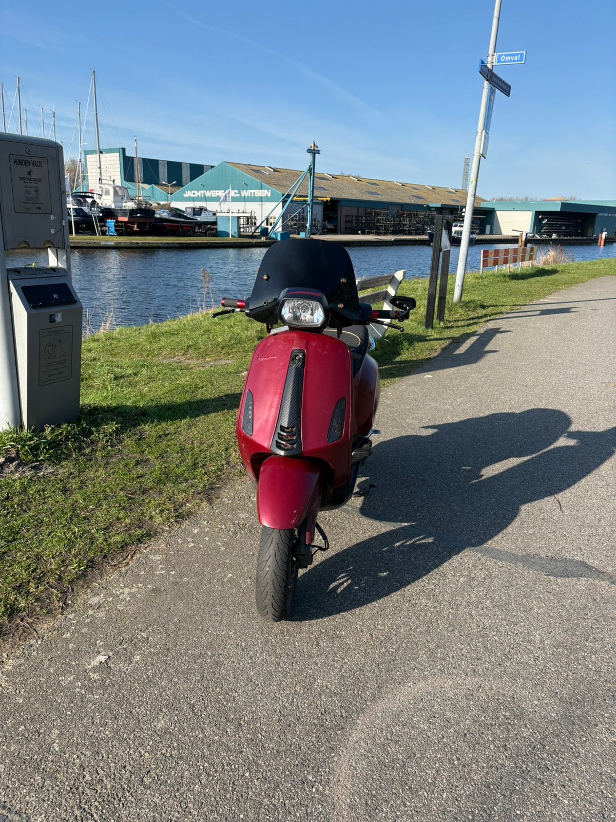 Piaggio Vespa sprint 80cc 2017, Fietsen en Brommers, Scooters | Vespa, Ophalen, Zo goed als nieuw, Benzine